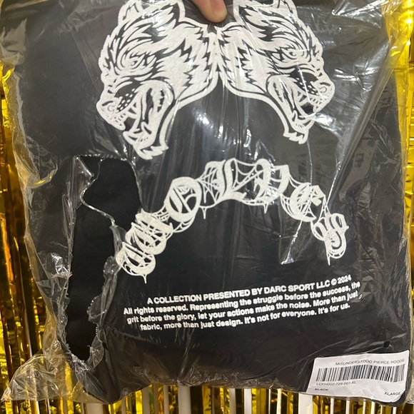 DARC SPORT X MARVEL SPIDER-MAN VENOM “MISUNDERSTOOD” HOODIE - Picture 10 of 10